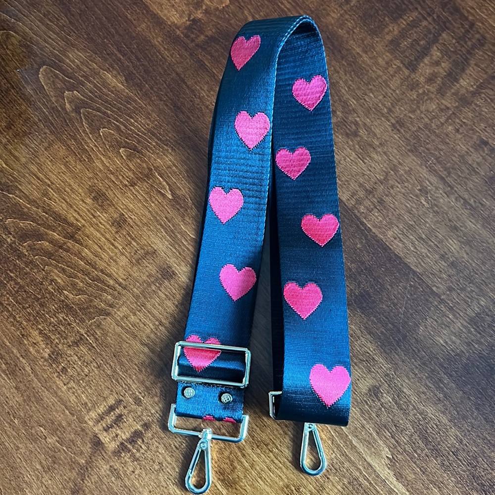 Ellie Beaumont Crossbody Strap